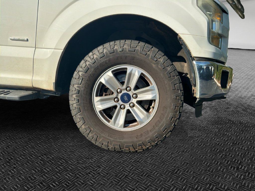 Used 2015 Ford F150 XL w/ Equipment Group 101A Mid AWD/4WD image 9