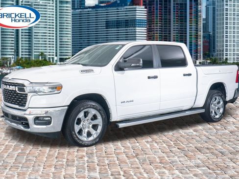 Used 2025 RAM 1500 Big Horn AWD/4WD image 3