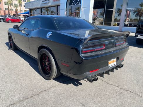 Used 2022 Dodge Challenger GT RWD image 9