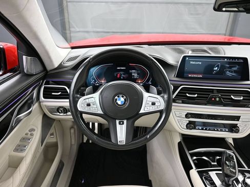 Used 2022 BMW M760i xDrive w/ Luxury Rear Seating Package AWD/4WD image 18
