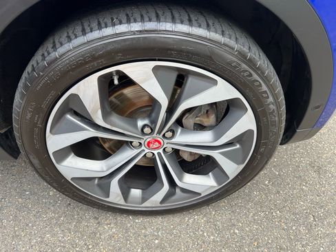 Used 2020 Jaguar E-PACE SE image 30