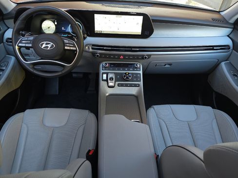 Used 2024 Hyundai Palisade SEL image 15