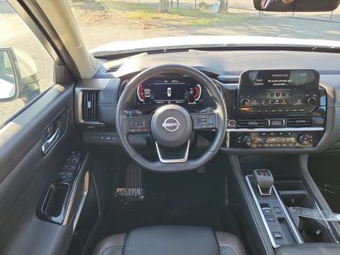 Used 2024 Nissan Pathfinder Platinum w/ Cargo Package FWD image 11