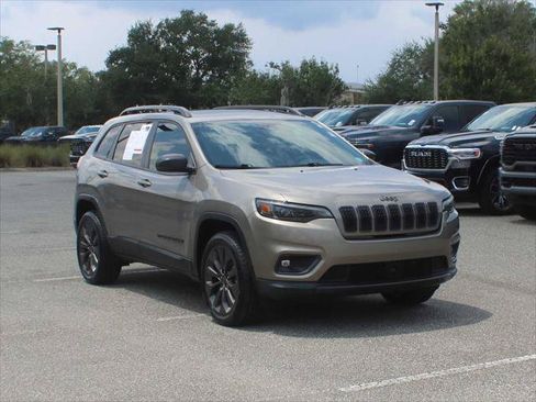 Certified 2021 Jeep Cherokee Latitude Lux 80th Anniv w/ Quick Order Package 26U 80TH FWD image 2