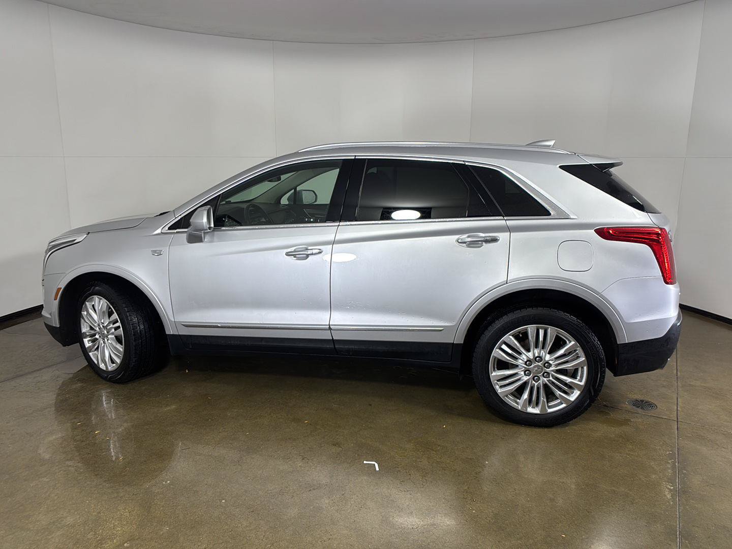 Used 2019 Cadillac XT5 Premium Luxury AWD/4WD image 27