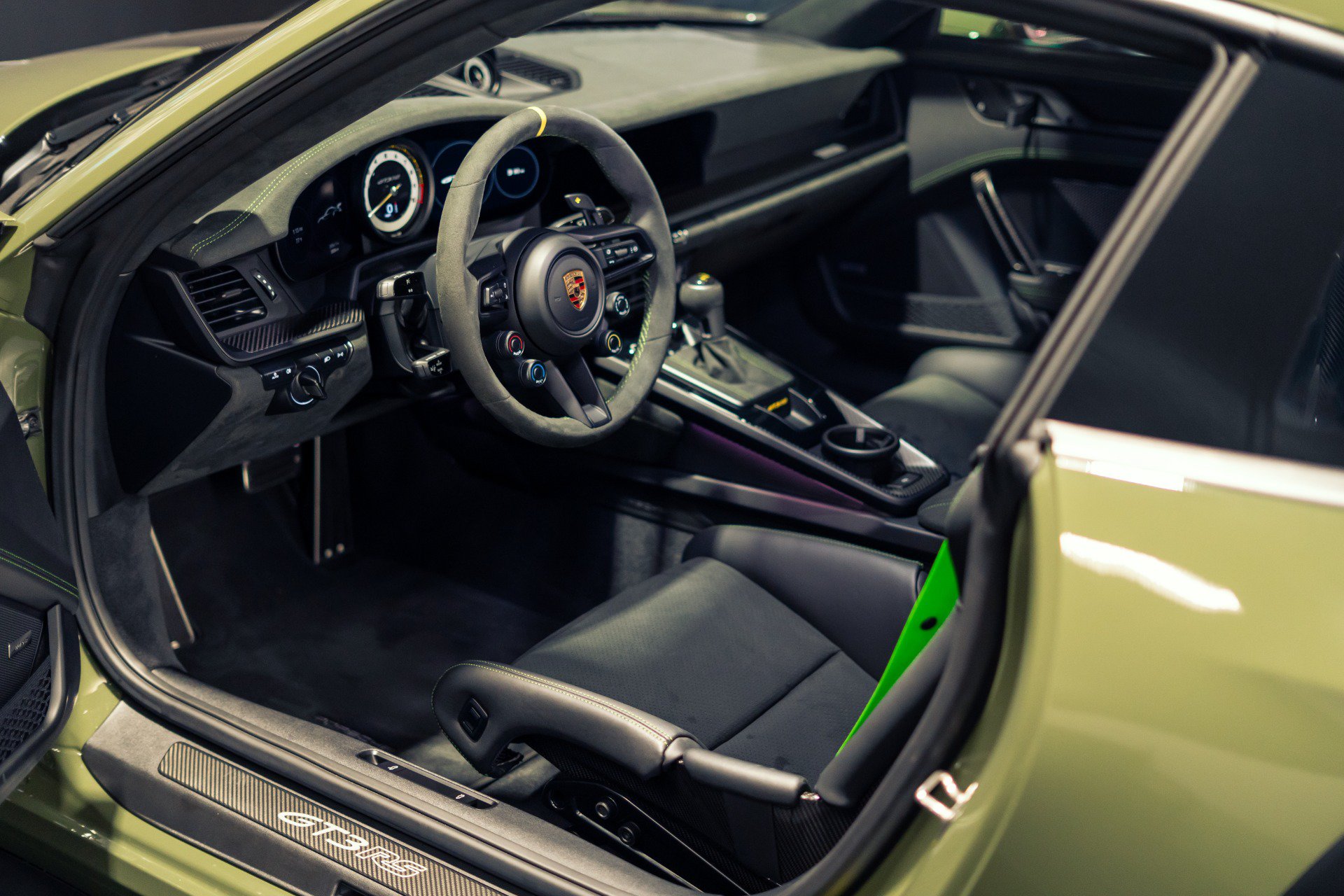 Used 2024 Porsche 911 GT3 RS RWD image 39