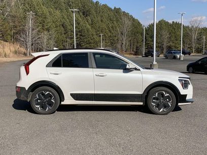 Used 2024 Kia Niro Wind
