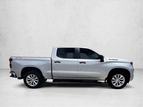 Used 2022 Chevrolet Silverado 1500 Custom RWD image 5