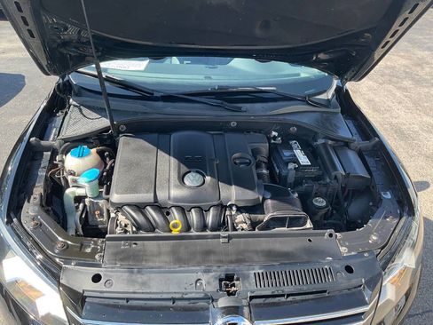 Used 2014 Volkswagen Passat 2.5 SE image 23