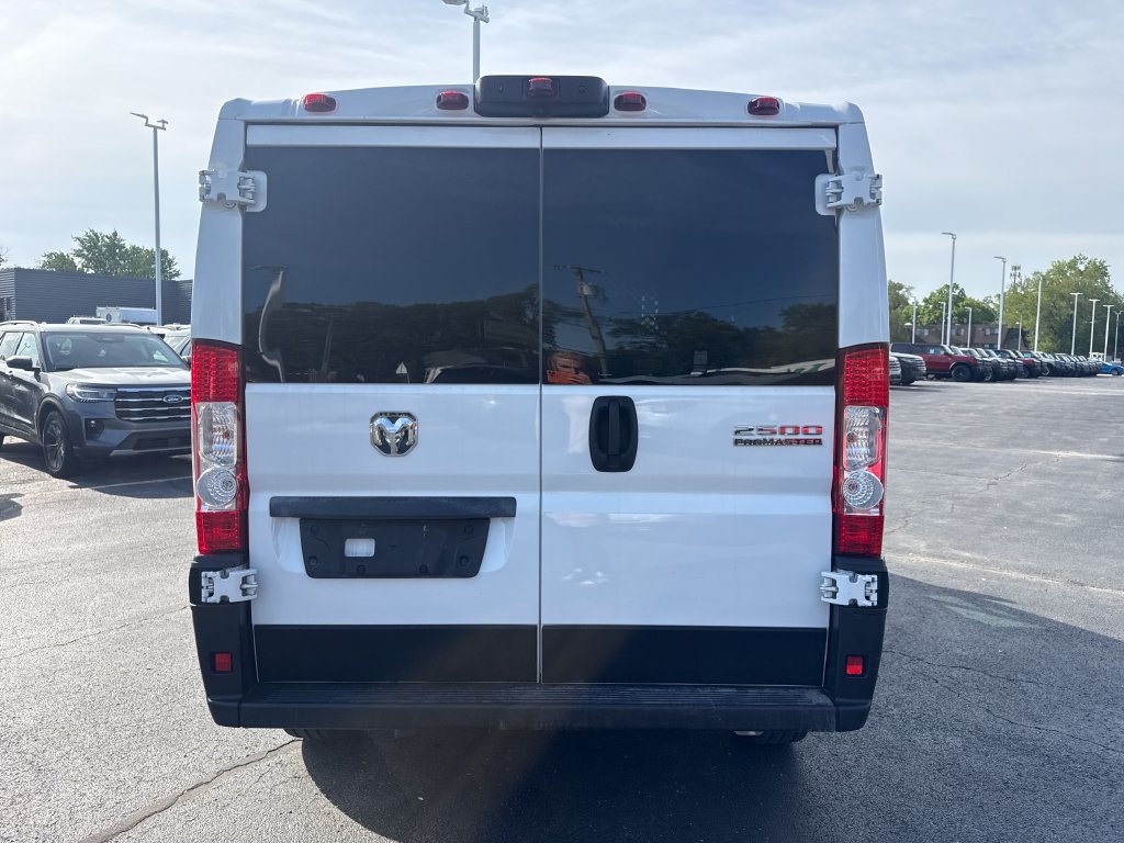 Used 2025 RAM ProMaster 2500 w/ U-Haul Equipment Group FWD image 9