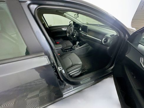 Used 2024 Kia Forte LXS image 29