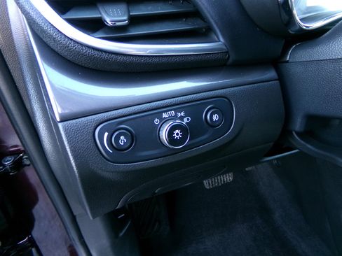 Used 2017 Buick Encore Premium image 13