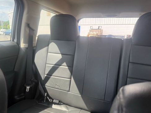 Used 2016 Jeep Patriot High Altitude FWD image 31