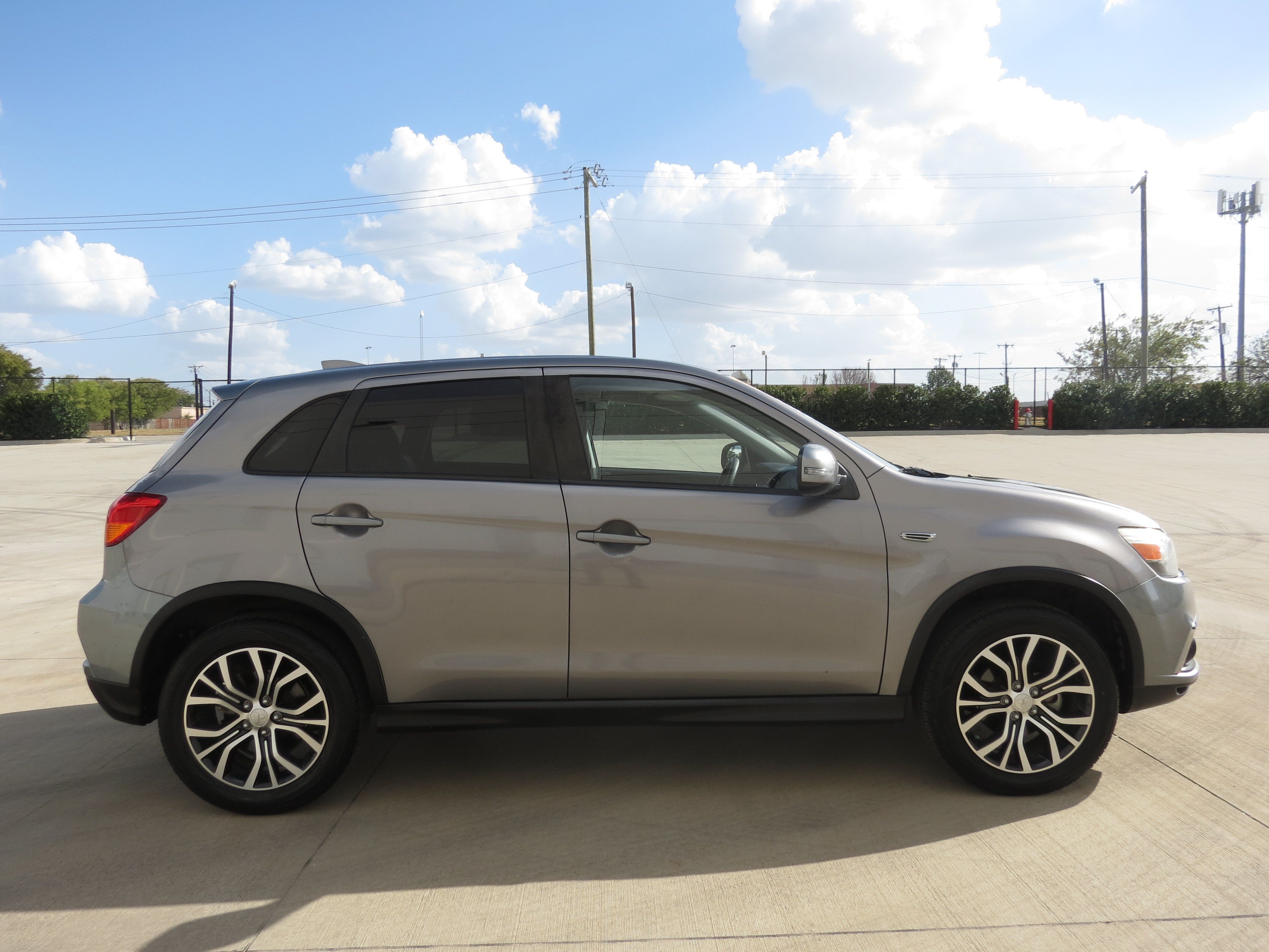 Used 2019 Mitsubishi Outlander Sport ES FWD image 6
