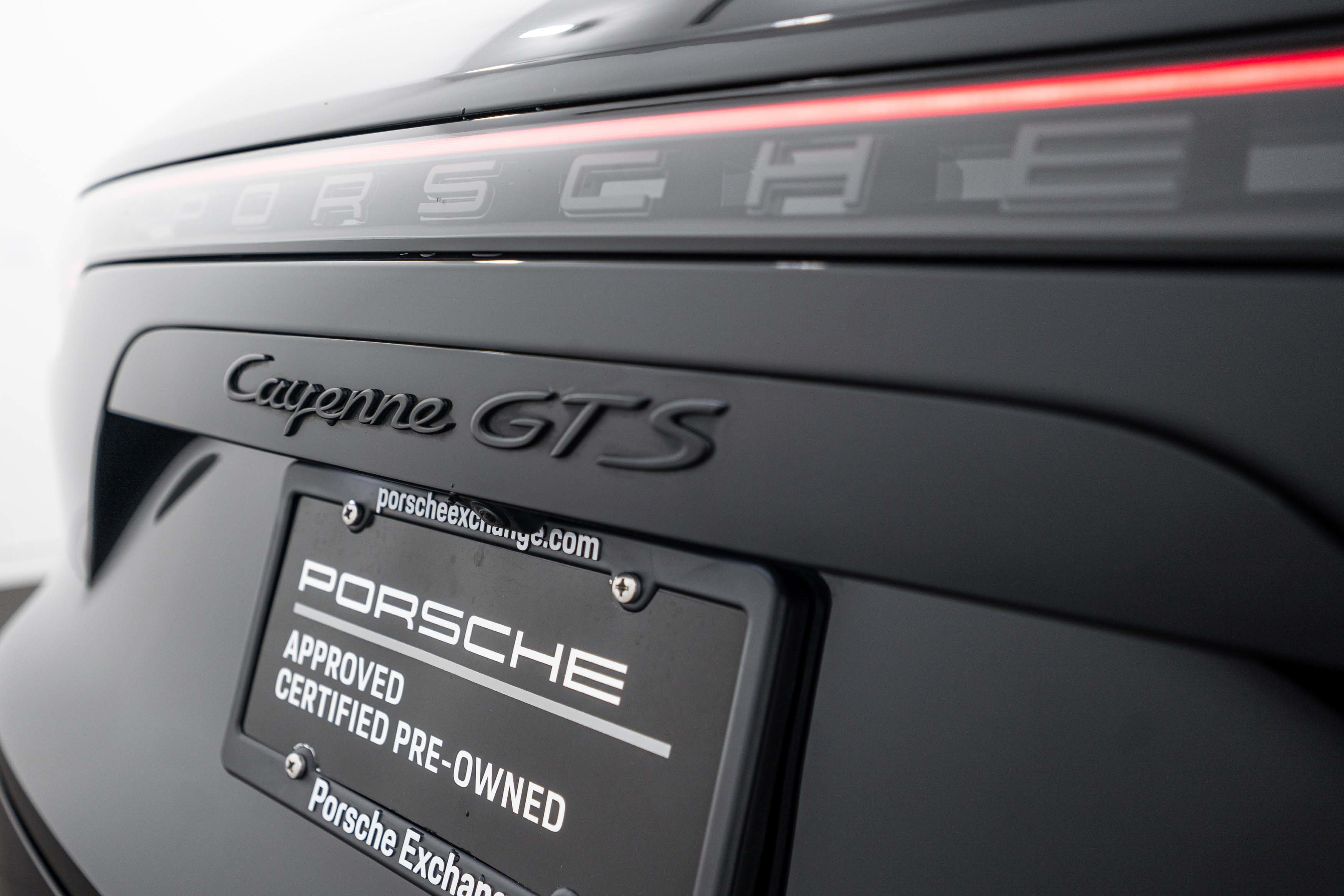 Certified 2022 Porsche Cayenne GTS AWD/4WD image 29