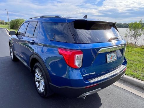 Used 2021 Ford Explorer Limited w/ Equipment Group 301A AWD/4WD image 6