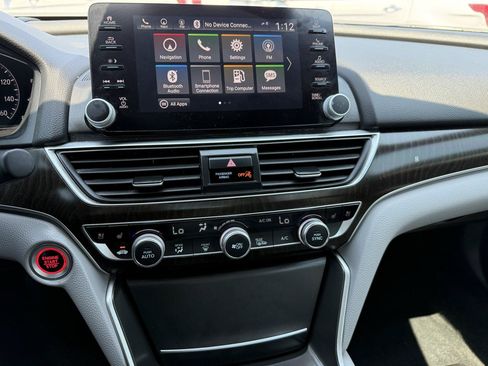 Used 2018 Honda Accord Touring image 33