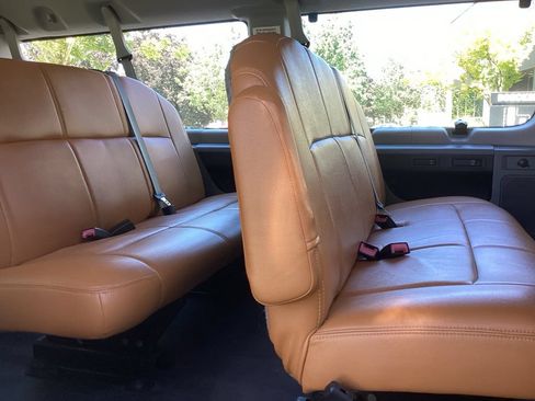 Used 2012 Ford E-350 and Econoline 350 XLT RWD image 4