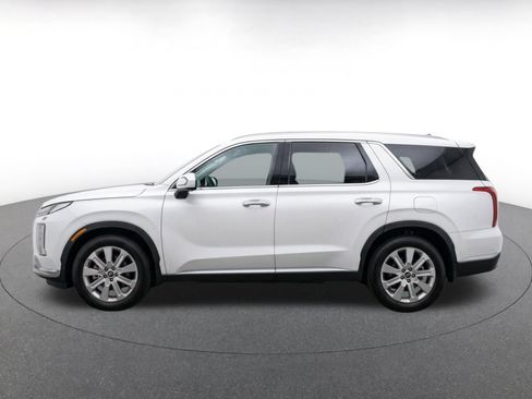 Used 2025 Hyundai Palisade SEL FWD image 4