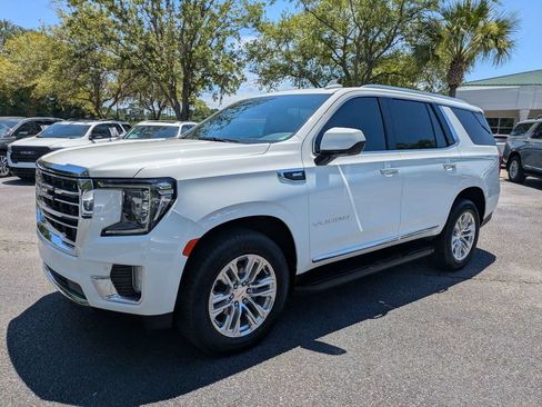 Used 2023 GMC Yukon SLT AWD/4WD image 7