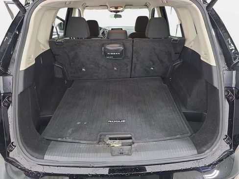 Used 2025 Nissan Rogue SV AWD/4WD image 34