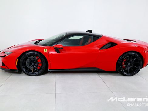 Used 2021 Ferrari SF90 Stradale AWD/4WD image 5