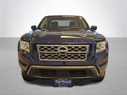 Certified 2022 Nissan Frontier SV image 3