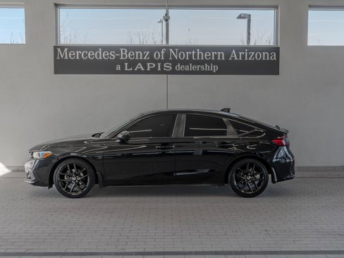 Used 2024 Honda Civic Sport image 2