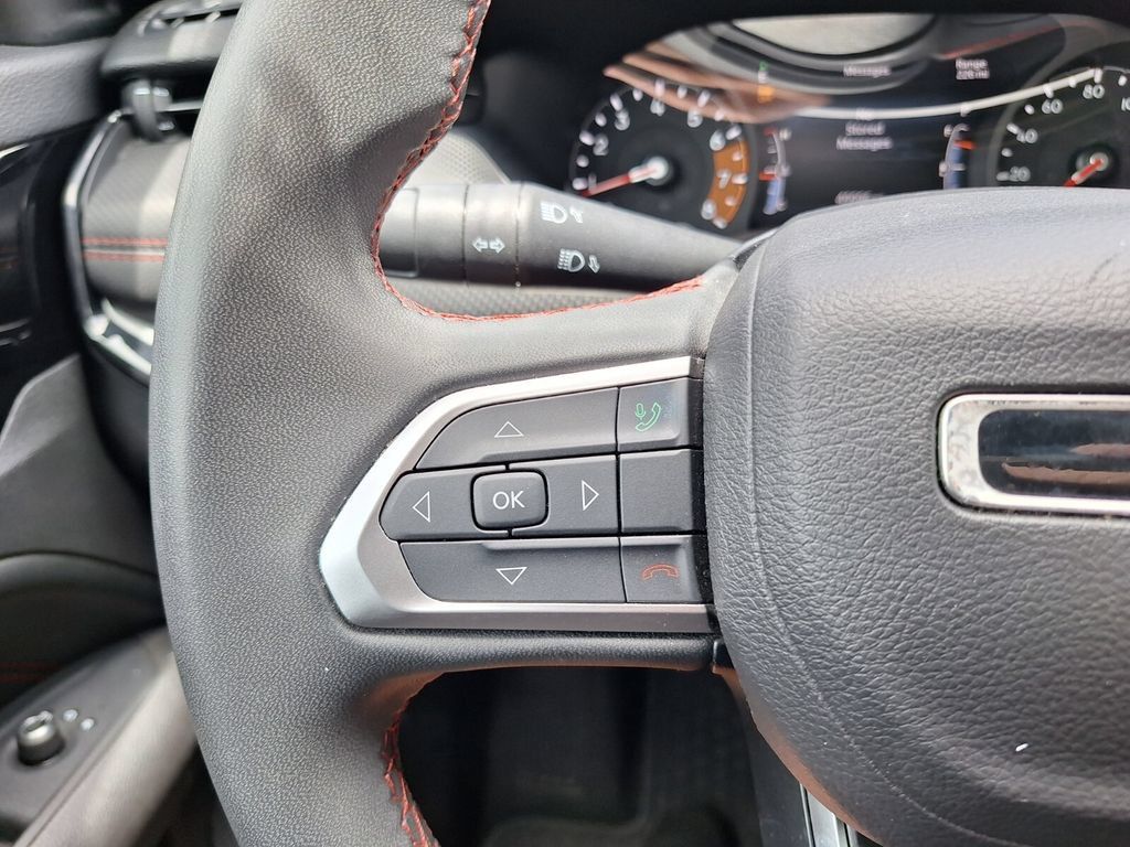 Used 2024 Jeep Compass Trailhawk AWD/4WD image 23
