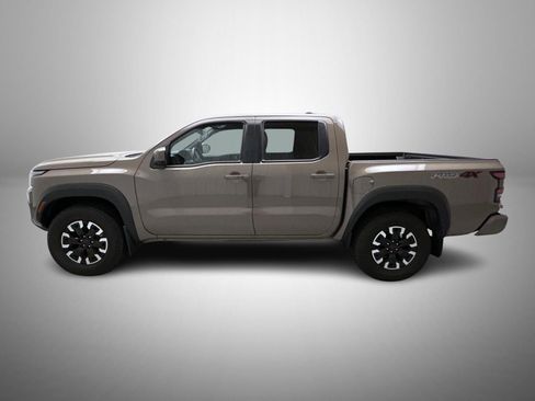 Used 2024 Nissan Frontier PRO-4X w/ Technology Package AWD/4WD image 8