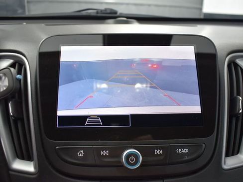 Used 2024 Chevrolet Malibu LT image 21