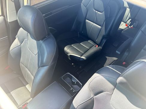 Used 2022 Kia Telluride EX w/ EX Premium Package image 22