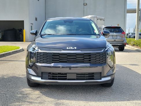 Used 2026 Kia Sportage LX FWD image 2