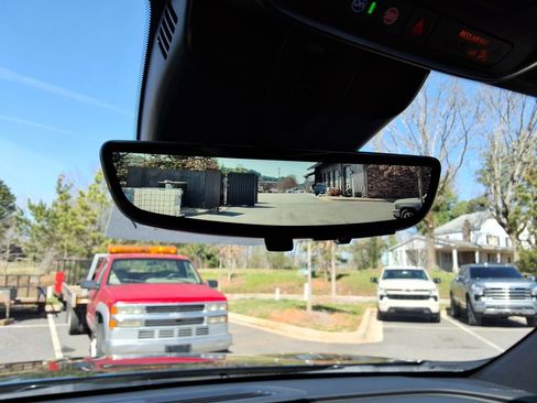 New 2026 Chevrolet Traverse RS image 32