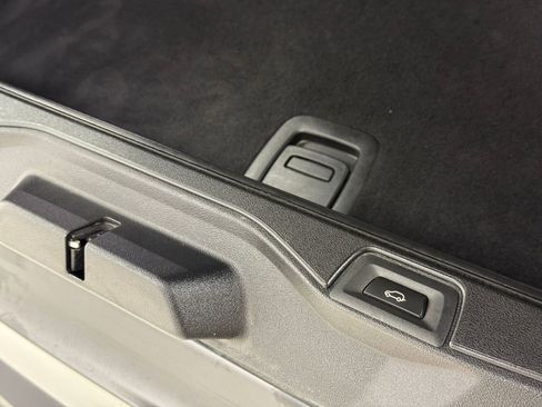 Used 2019 BMW X5 xDrive40i w/ Premium Package 2 image 40