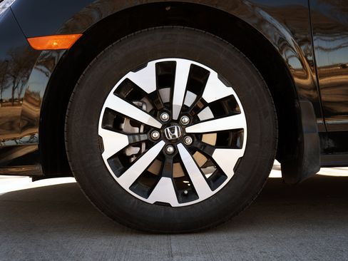 Used 2026 Honda Odyssey EX-L image 14