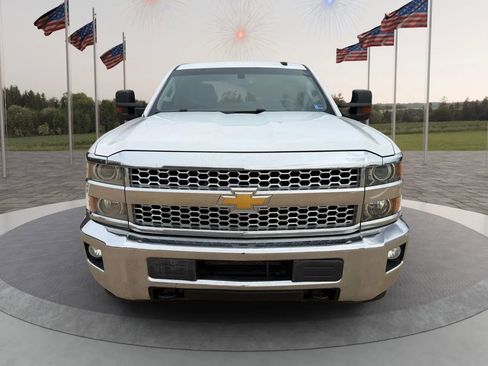 Used 2019 Chevrolet Silverado 3500 LT w/ LT Fleet Convenience Package image 2
