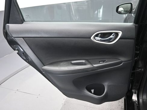 Used 2018 Nissan Sentra SV FWD image 27