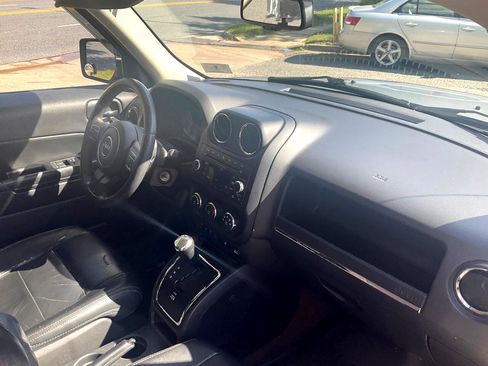 Used 2015 Jeep Patriot High Altitude image 35