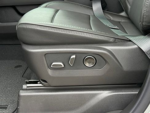 New 2026 GMC Sierra 2500 Denali w/ Denali Reserve Package image 15