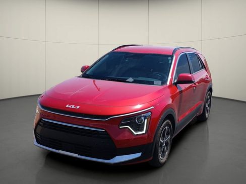 Used 2023 Kia Niro EX FWD image 3