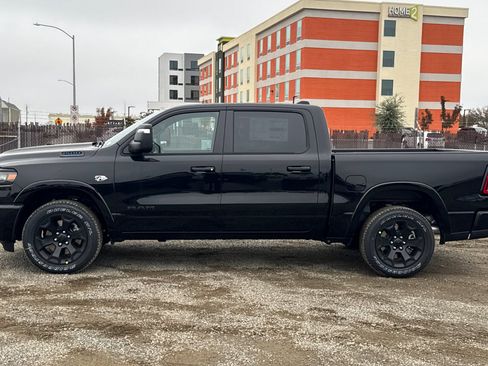 New 2026 RAM 1500 4x4 Crew Cab image 6
