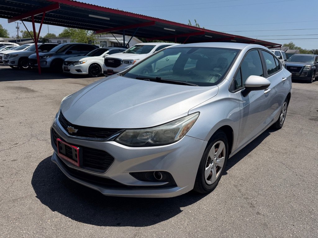 Used 2018 Chevrolet Cruze LS FWD image 40