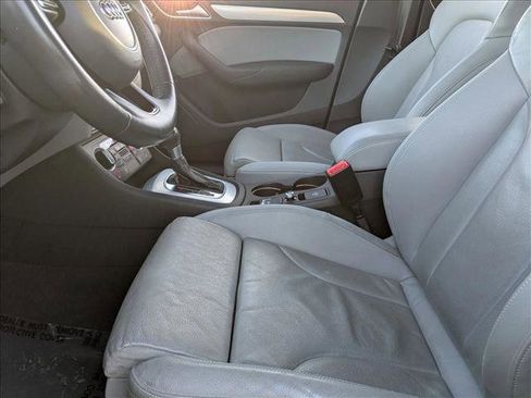 Used 2018 Audi Q3 2.0T Premium w/ Convenience Package image 15