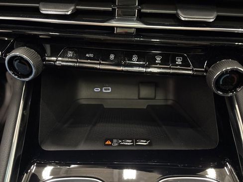 New 2026 Chevrolet Traverse RS w/ LPO, Floor Liner Package image 21