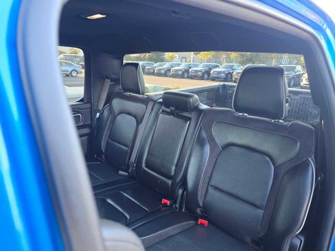 Used 2024 RAM 1500 Laramie image 19