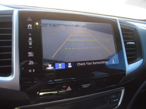 Certified 2017 Honda Ridgeline Black Edition image 21