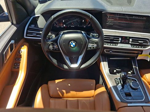 Used 2022 BMW X5 xDrive40i w/ Premium Package AWD/4WD image 21