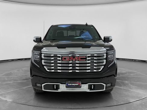 Used 2024 GMC Sierra 1500 Denali w/ Denali Reserve Package AWD/4WD image 8