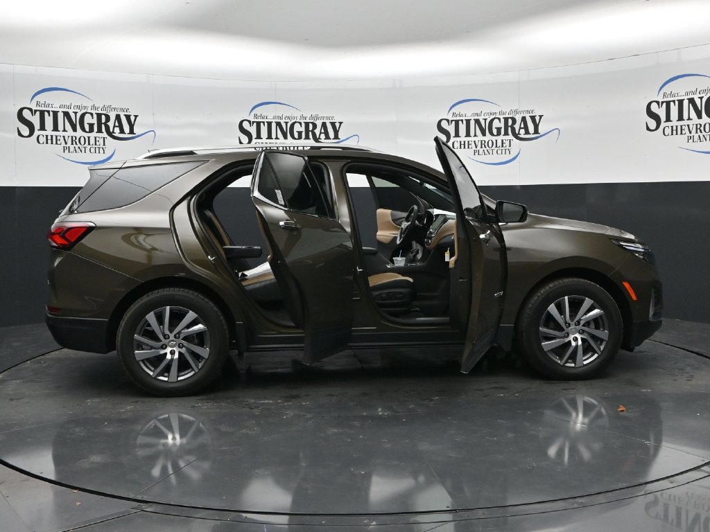 Used 2023 Chevrolet Equinox Premier FWD image 36